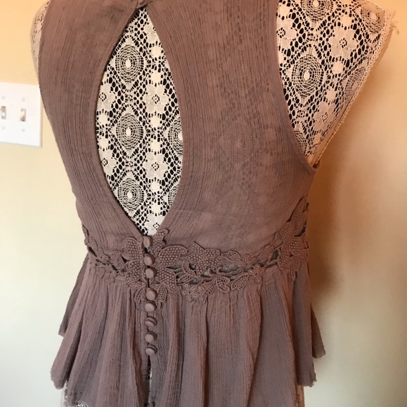 Tank - Picture 2 of 6